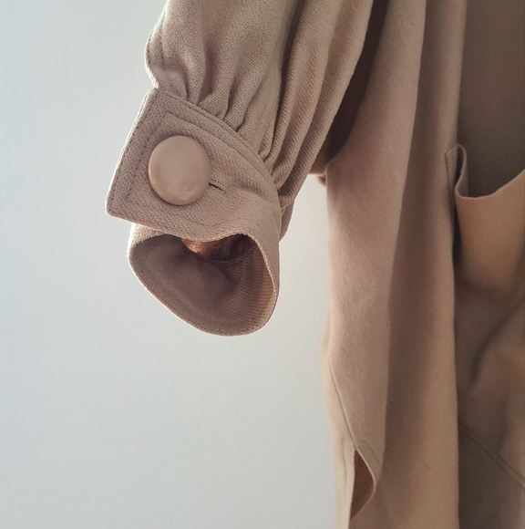 C'est Simone Vintage Oversized Coat Cape Poncho in Caramel Tan color - Picture 7 of 9